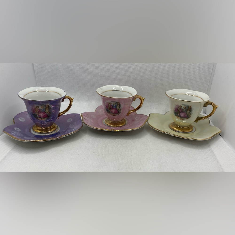 Victorian Style Teacup Set Approximately 2” Cups